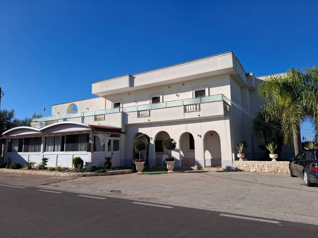 casa indipendente in vendita a Lizzano