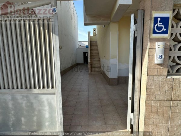 appartamento in vendita a Lizzano in zona Marina di Lizzano