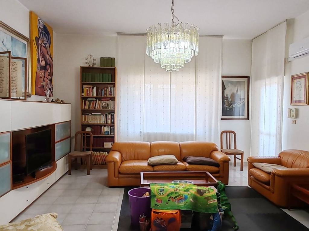 appartamento in vendita a Lizzano