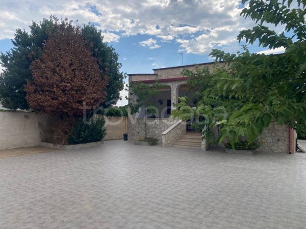 casa indipendente in vendita a Lizzano