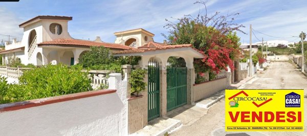 casa indipendente in vendita a Lizzano in zona Marina di Lizzano