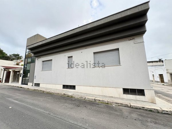 casa indipendente in vendita a Lizzano