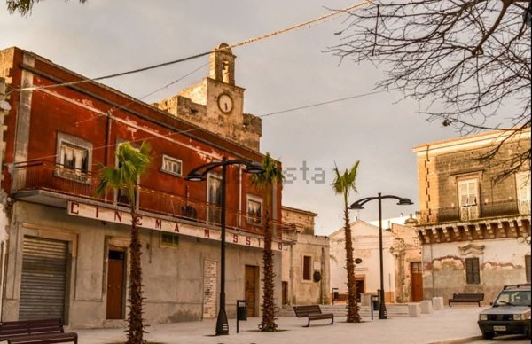 quadrivano in vendita a Lizzano