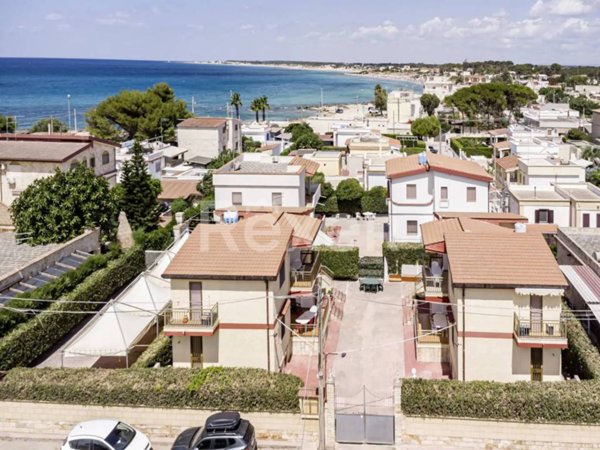 casa indipendente in vendita a Lizzano in zona Marina di Lizzano