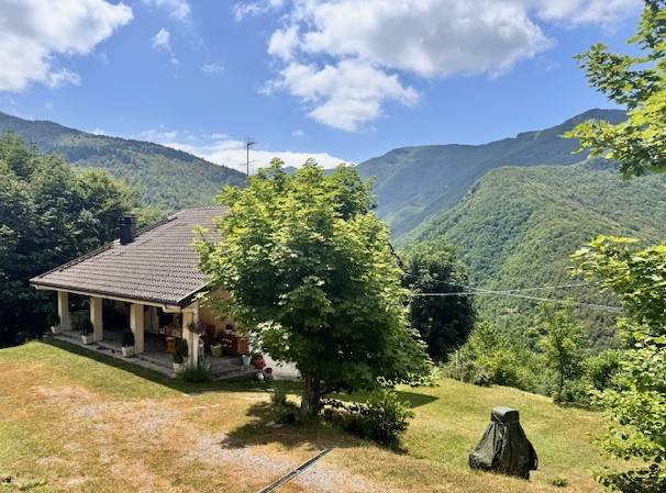 casa indipendente in vendita a Lizzano