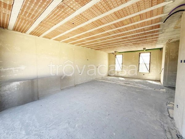 casa indipendente in vendita a Lizzano