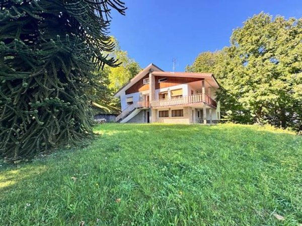 casa indipendente in vendita a Lizzano