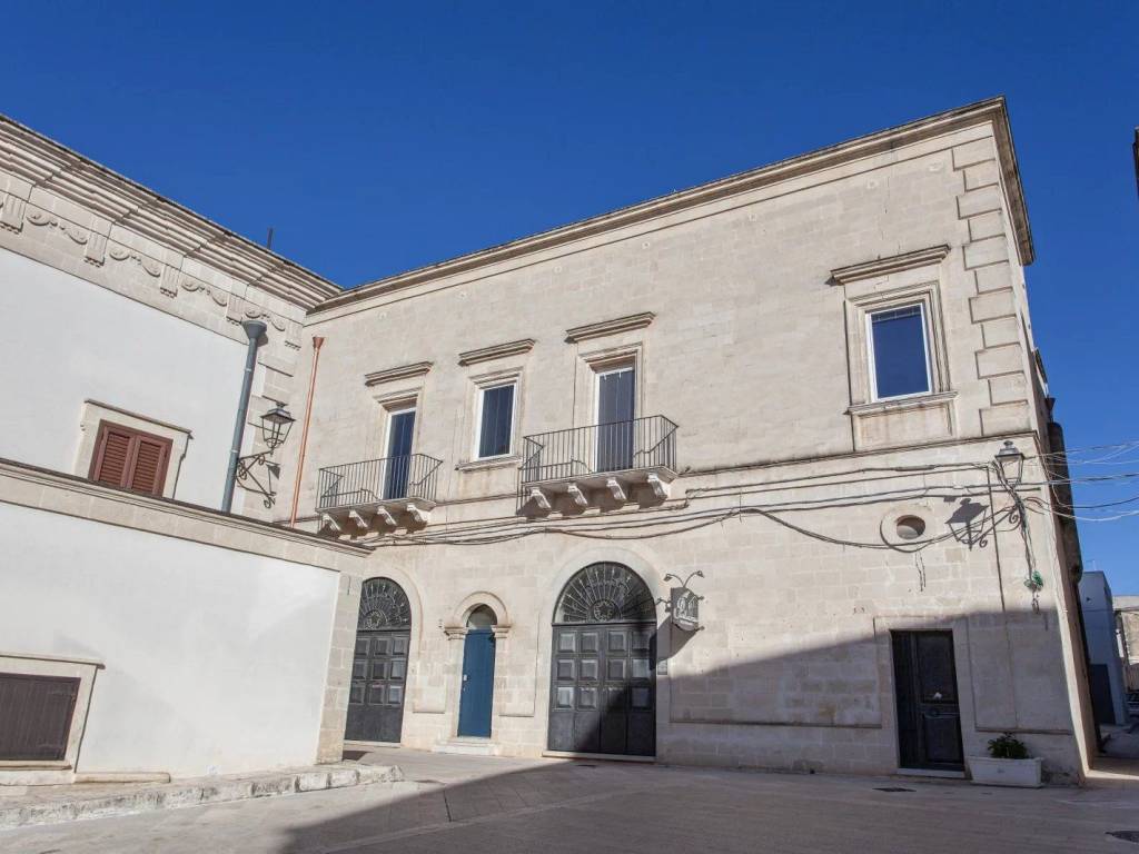 casa indipendente in vendita a Lizzano