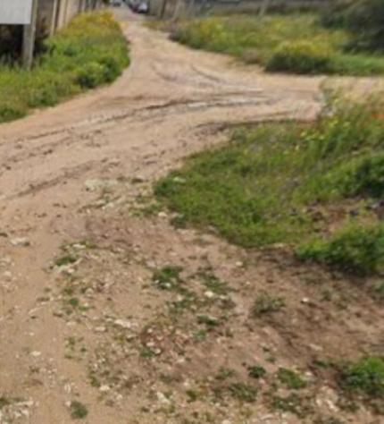 locale commerciale in vendita a Lizzano