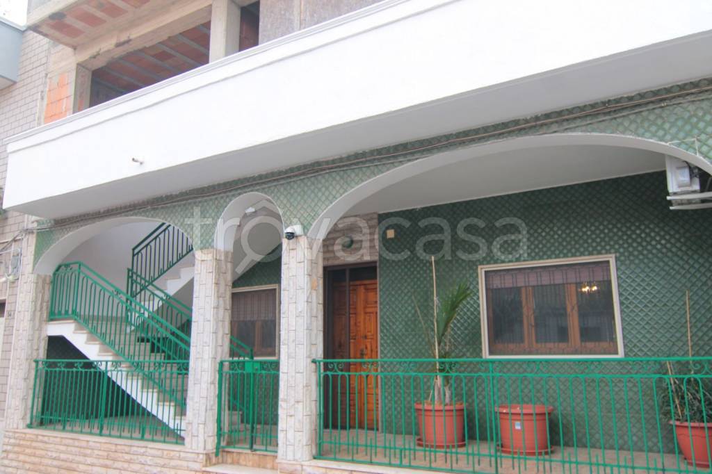 casa indipendente in vendita a Lizzano