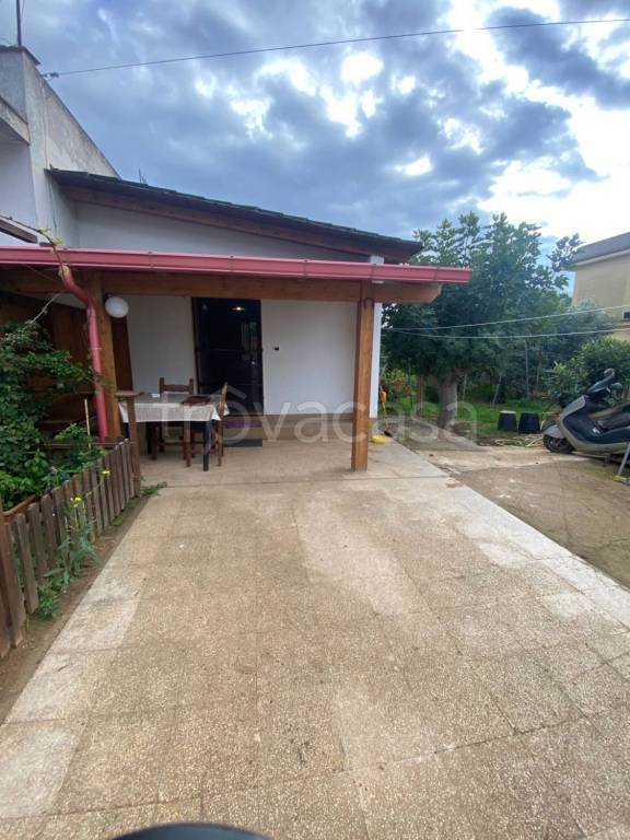 casa indipendente in vendita a Lizzano