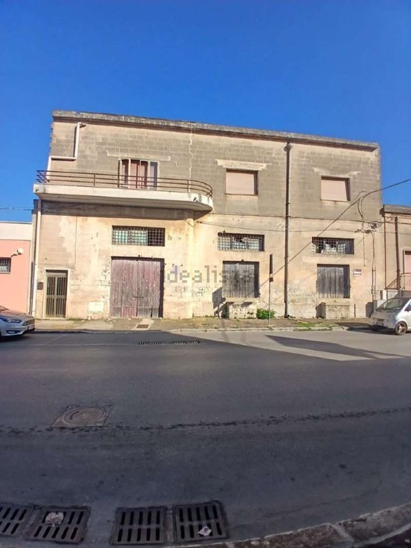 casale in vendita a Lizzano