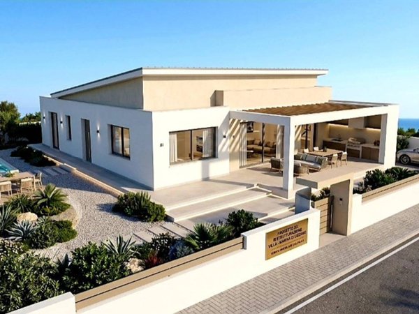 casa indipendente in vendita a Lizzano in zona Marina di Lizzano