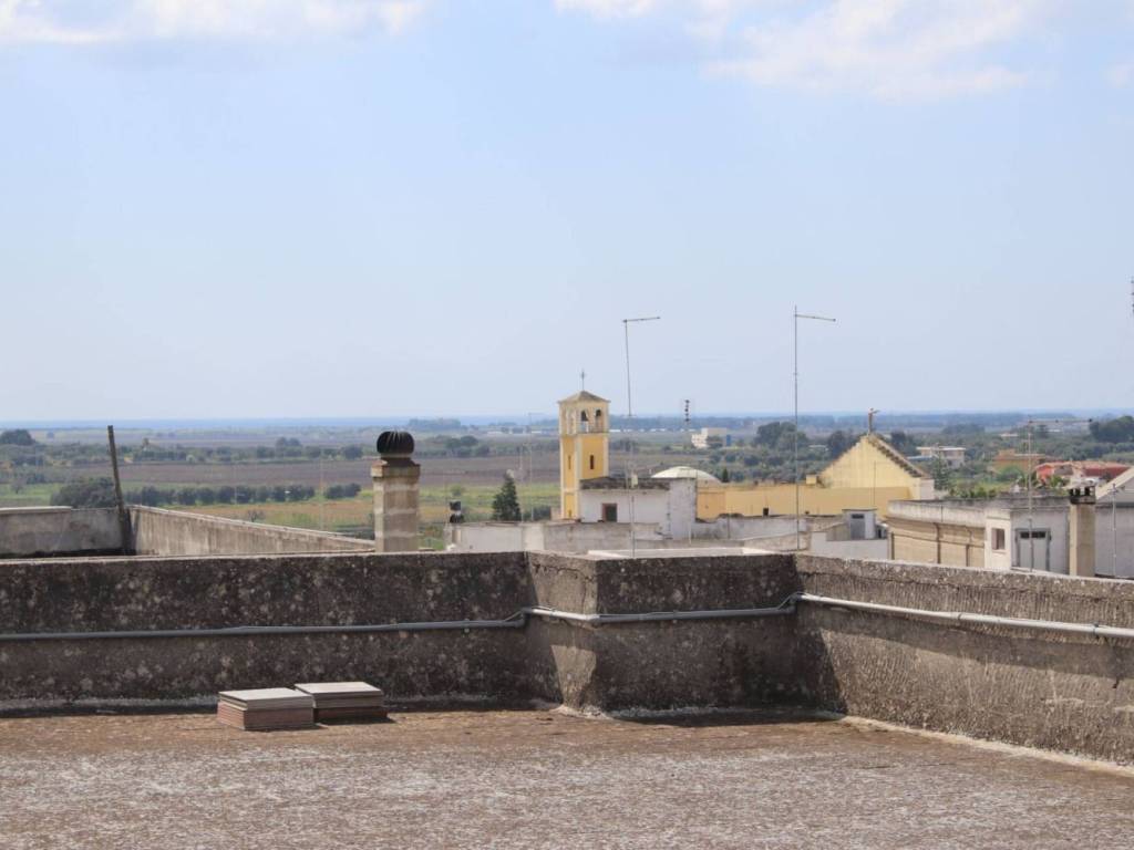 casa indipendente in vendita a Lizzano