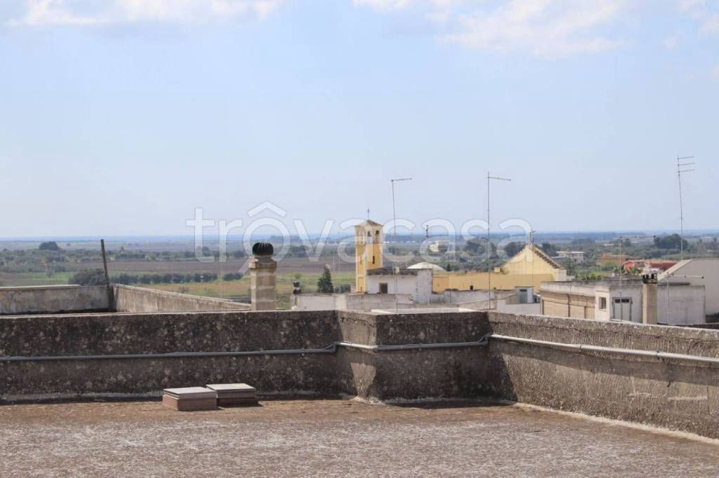 casa indipendente in vendita a Lizzano