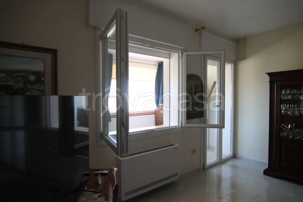 casa indipendente in vendita a Lizzano