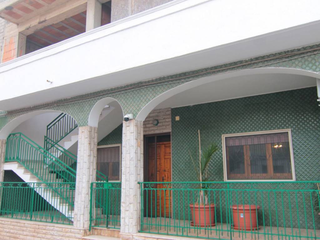 casa indipendente in vendita a Lizzano