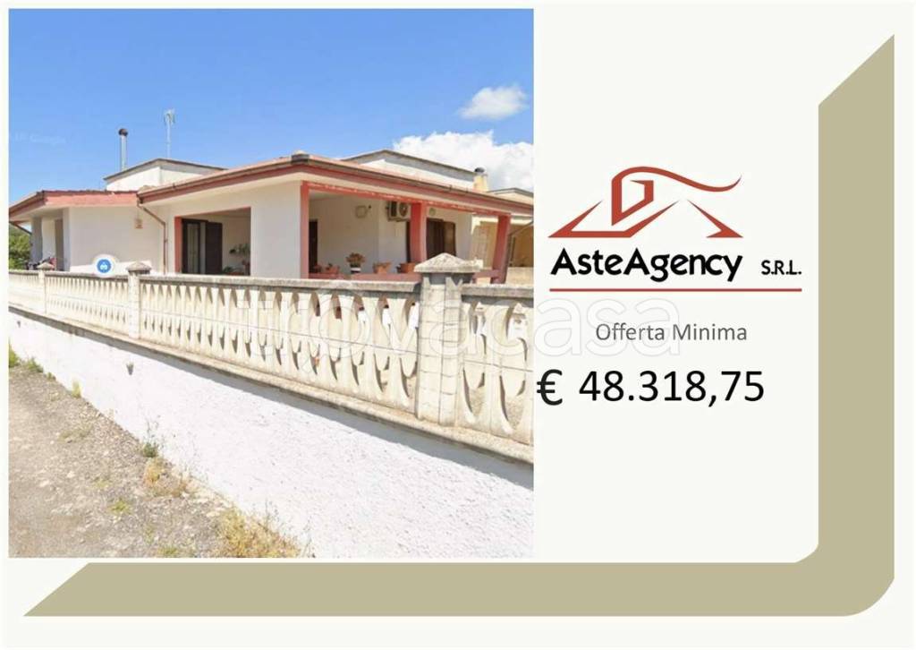 casa indipendente in vendita a Lizzano