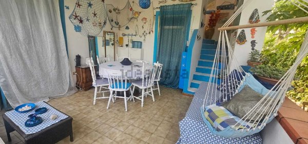 casa indipendente in vendita a Lizzano in zona Marina di Lizzano