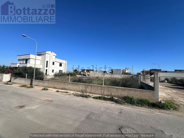 terreno in vendita a Lizzano