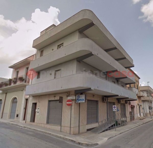 locale commerciale in vendita a Manduria