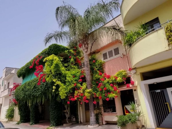 casa indipendente in vendita a Manduria