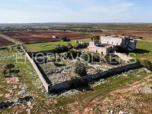 casa indipendente in vendita a Manduria