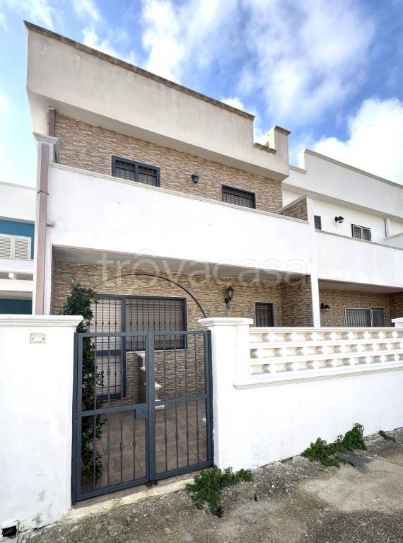 casa indipendente in vendita a Manduria