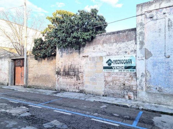 casa indipendente in vendita a Manduria