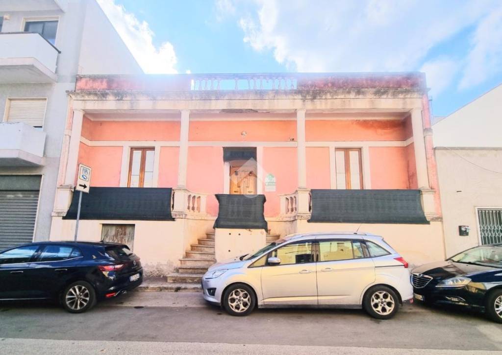 casa indipendente in vendita a Manduria