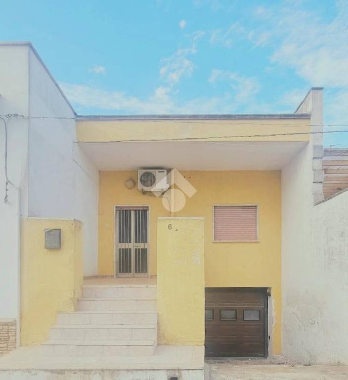 casa indipendente in vendita a Manduria