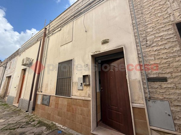 casa indipendente in vendita a Manduria