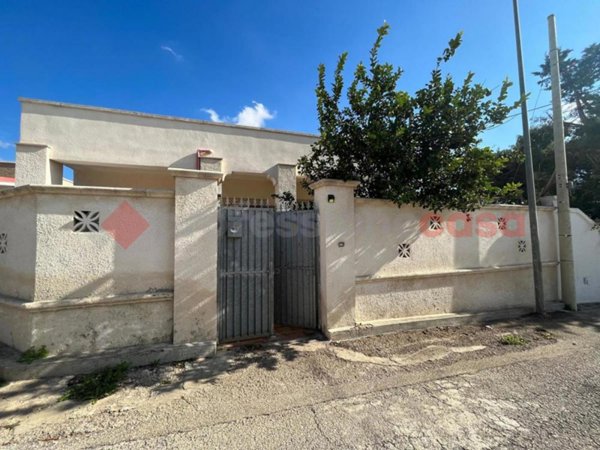casa indipendente in vendita a Manduria in zona San Pietro in Bevagna