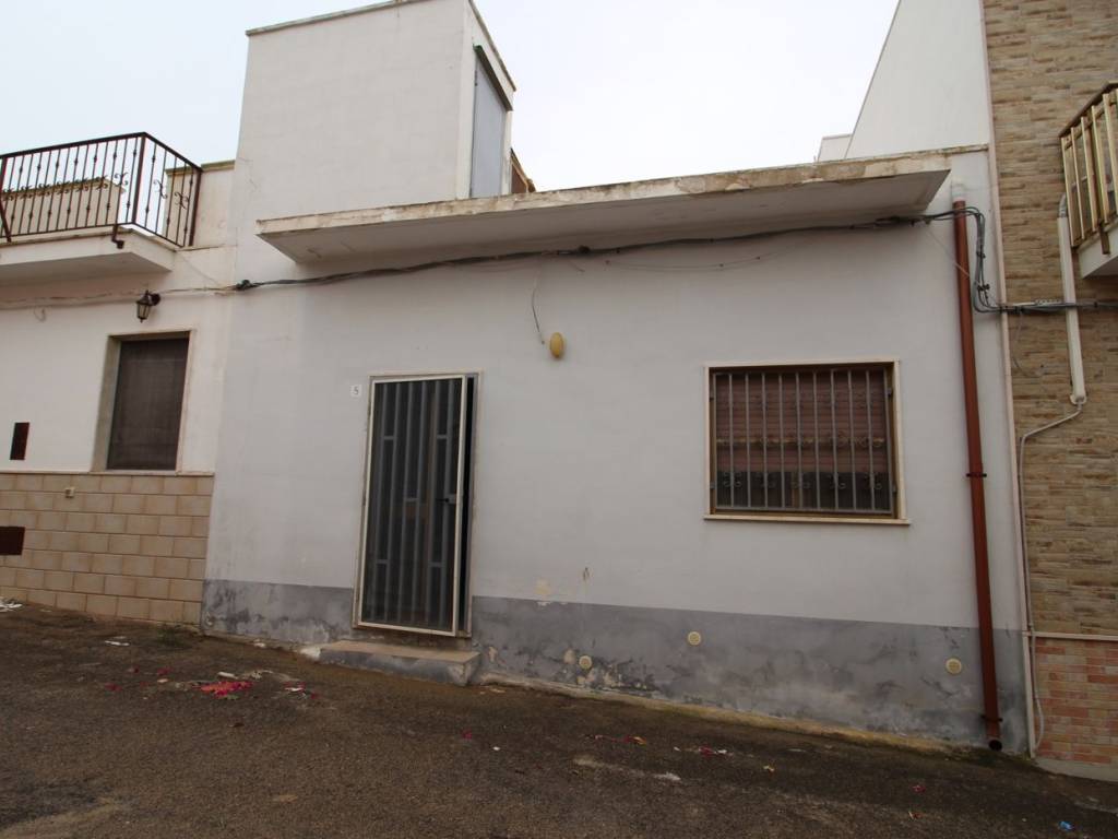 casa indipendente in vendita a Manduria