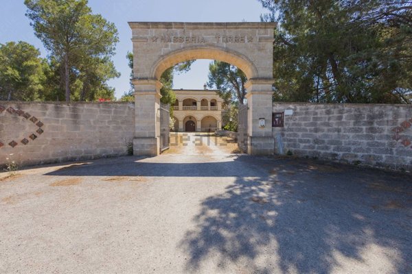 casa indipendente in vendita a Manduria