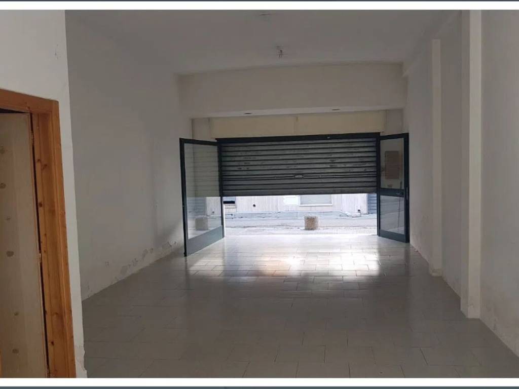 negozio in vendita a Manduria