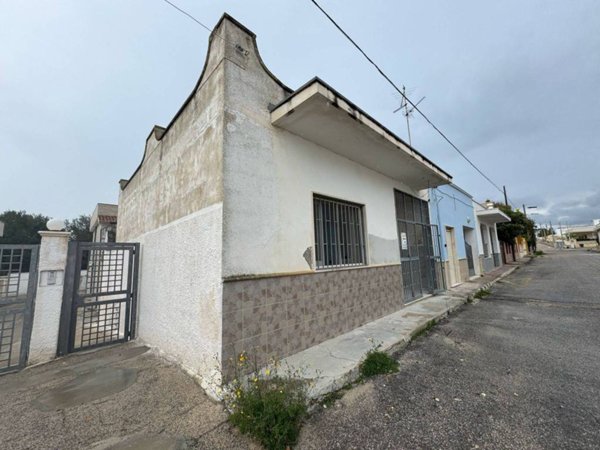 casa indipendente in vendita a Manduria in zona San Pietro in Bevagna