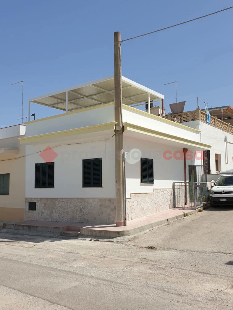casa indipendente in vendita a Manduria in zona San Pietro in Bevagna