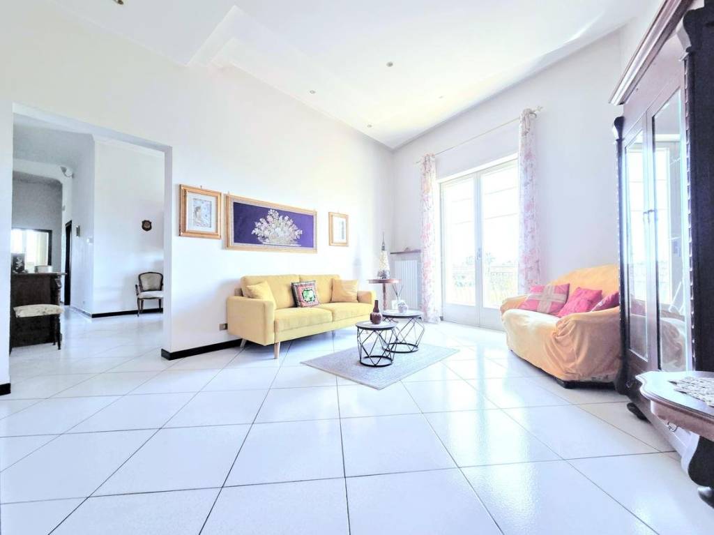 casa indipendente in vendita a Manduria