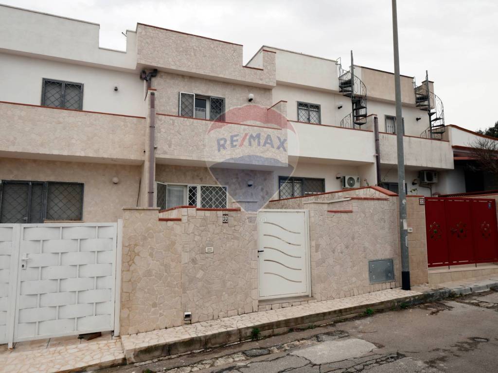casa indipendente in vendita a Manduria in zona San Pietro in Bevagna