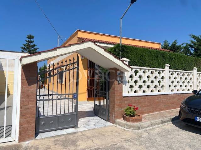 casa indipendente in vendita a Manduria in zona San Pietro in Bevagna