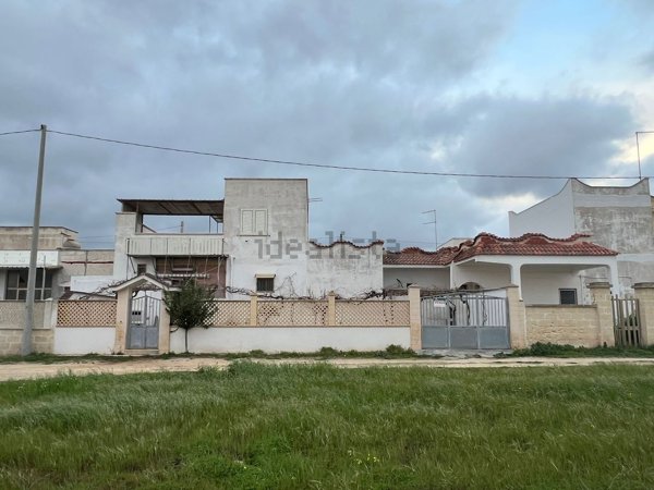 casa indipendente in vendita a Manduria