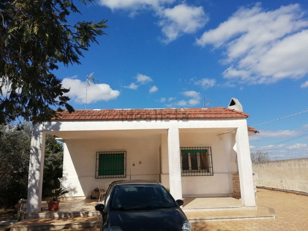 casa indipendente in vendita a Manduria
