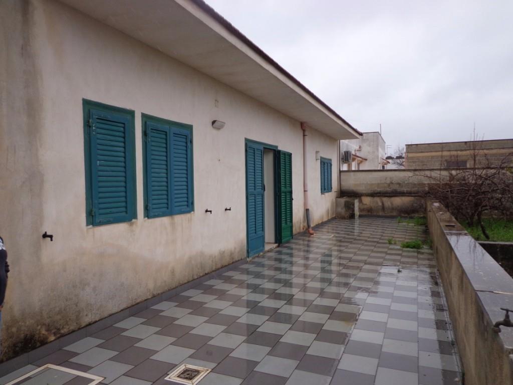 casa indipendente in vendita a Manduria