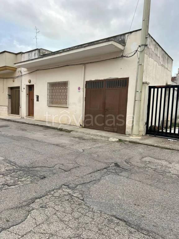 casa indipendente in vendita a Manduria