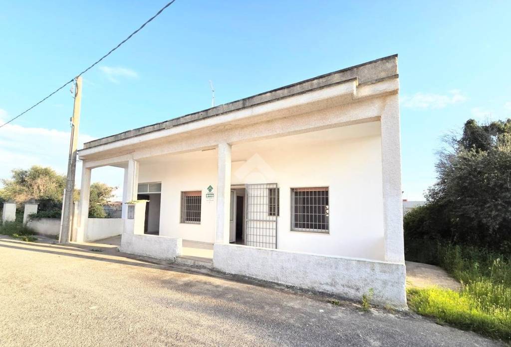 casa indipendente in vendita a Manduria