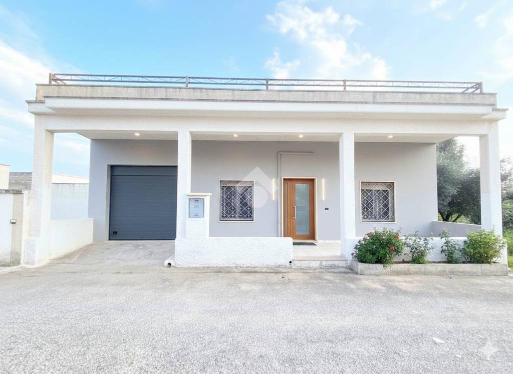 casa indipendente in vendita a Manduria