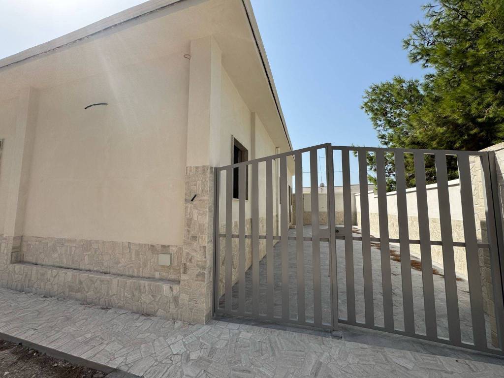 casa indipendente in vendita a Manduria in zona San Pietro in Bevagna