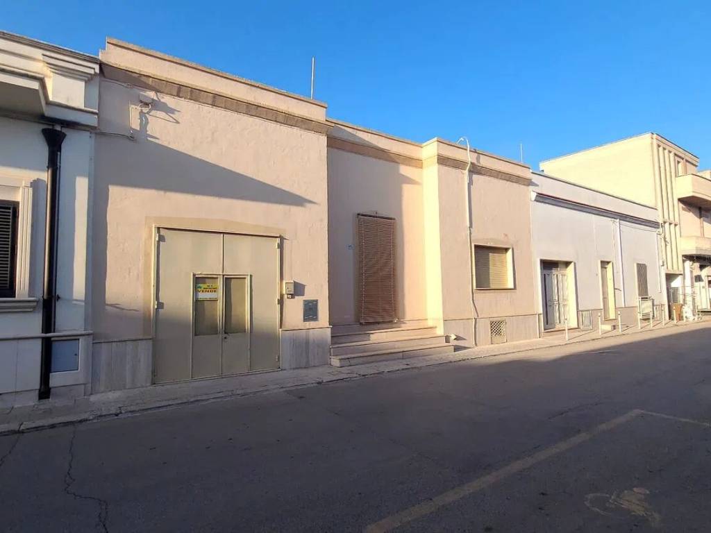 casa indipendente in vendita a Manduria