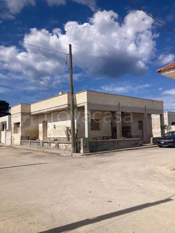 casa indipendente in vendita a Manduria in zona Torre Colimena